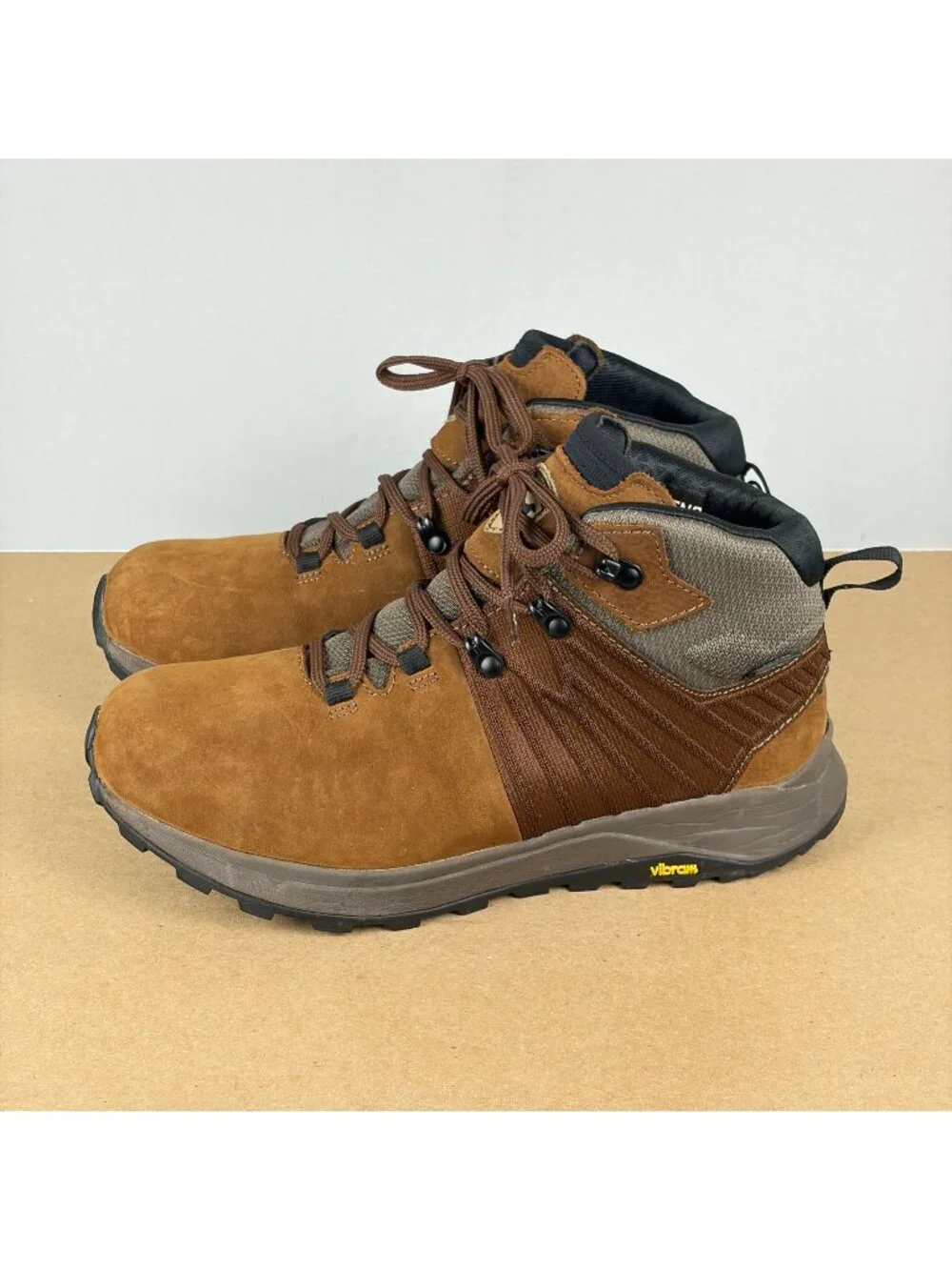 Irish Setter Cascade Waterproof Safety Toe Boots Mens 8 Brown Tan Lace Up